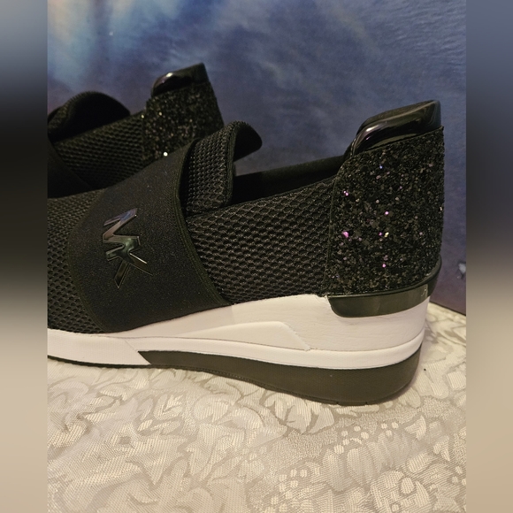 Michael Kors sneakers… beautiful. - Picture 9 of 13